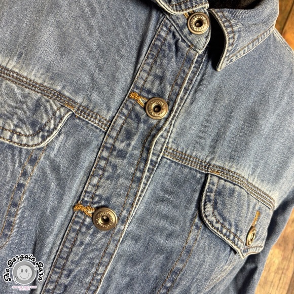 Vintage 90s/Y2K Columbia Women’s Denim Long Sleeve Button Down Overshirt (XL) - Picture 5 of 6